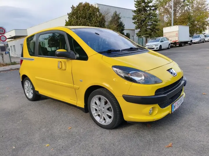 Peugeot 1007 2006 photo 2