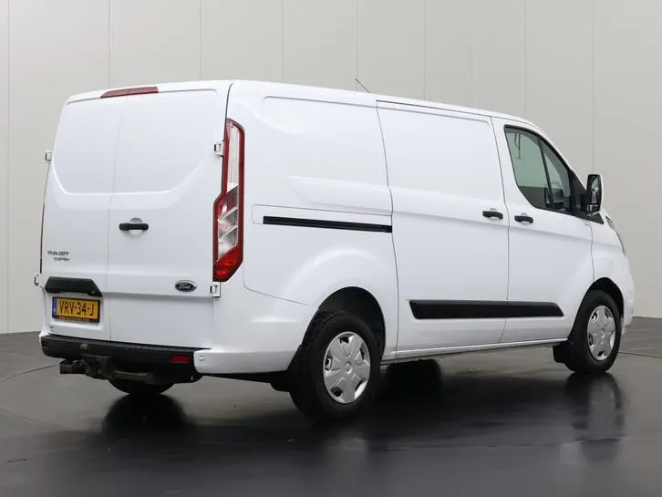 Ford Transit Custom 2022 photo 2