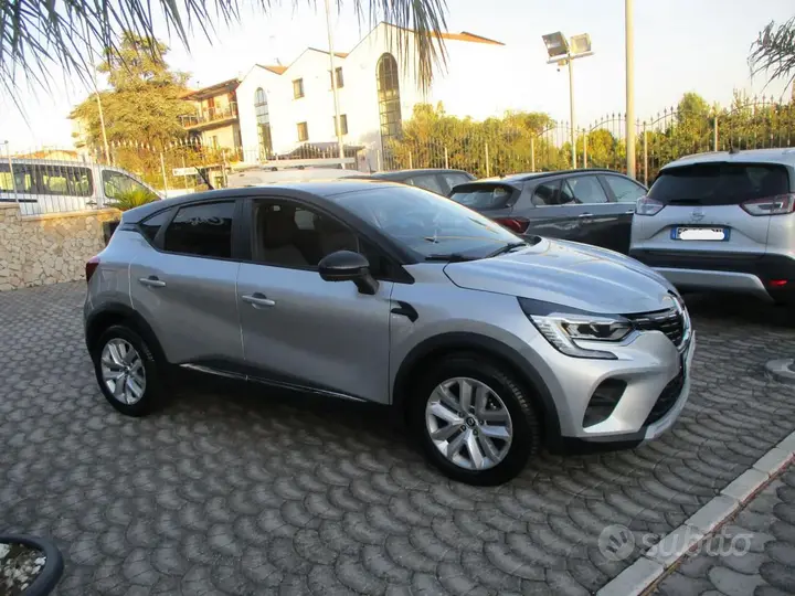 Renault Captur 2020 photo 2