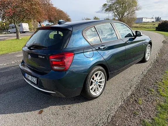 BMW 118D 2012 photo 4