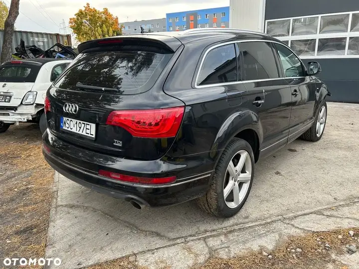 Audi Q7 2012 photo 5