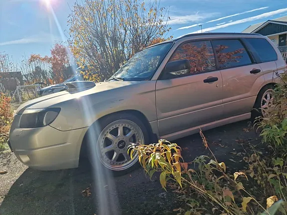 Subaru Forester 2006 photo 2