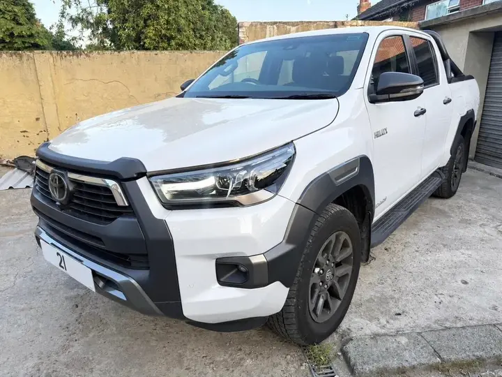 Toyota Hilux 2021 photo 3
