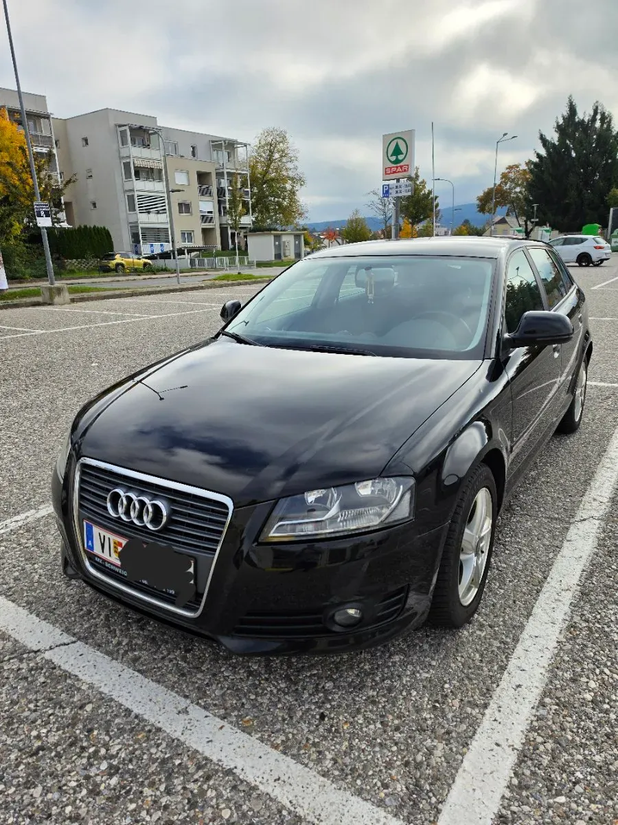 Audi A3 2010 photo 2