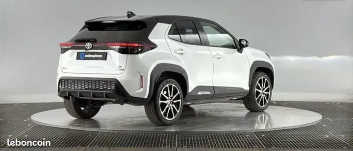 Toyota Yaris Cross 2023 photo 4