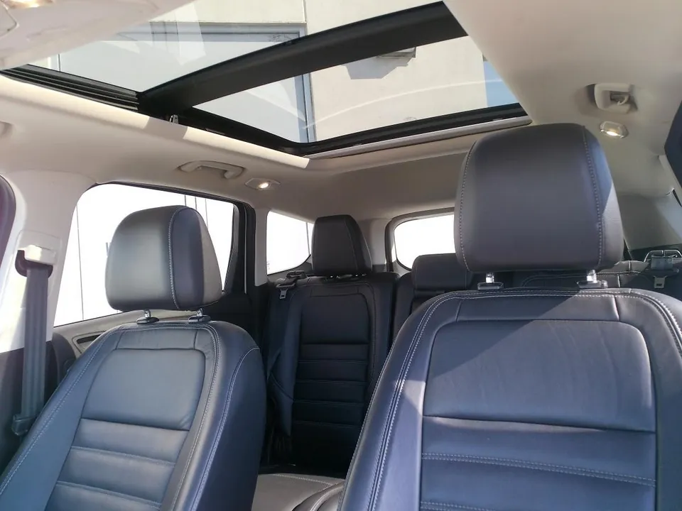 Ford Escape 2017 photo 2