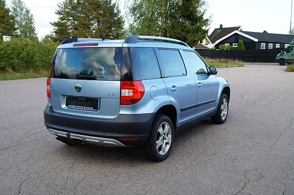 Skoda Yeti 2013 photo 4