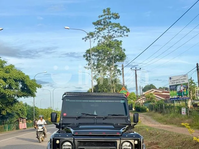Land Rover Defender 2015 photo 3