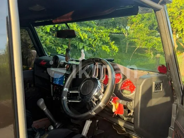 Land Rover Defender 2015 photo 4