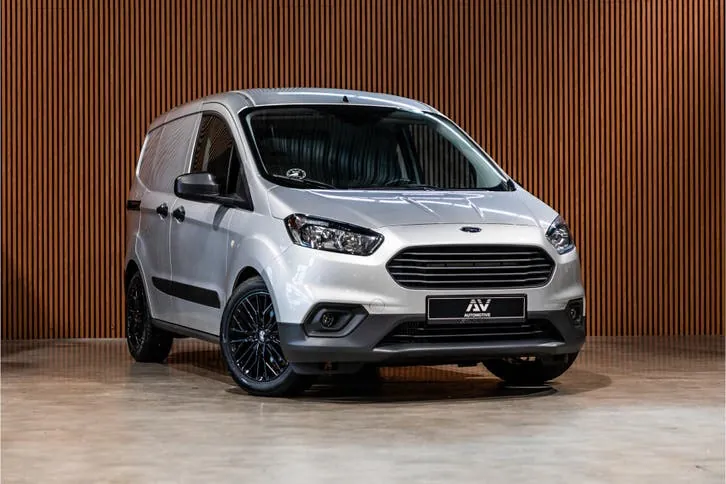 Ford Transit Courier 2022 photo 3