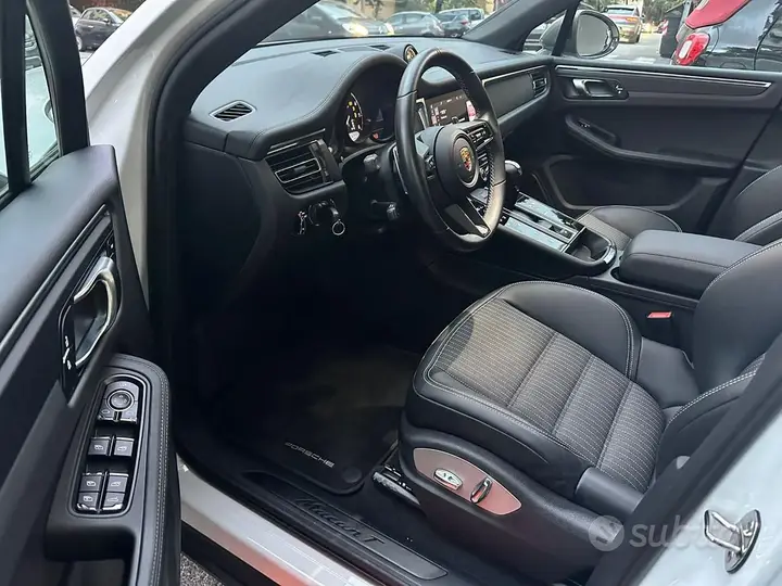 Porsche Macan 2023 photo 5