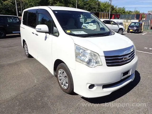 Toyota Noah X