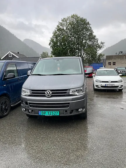 Volkswagen Transporter 2013 photo 2