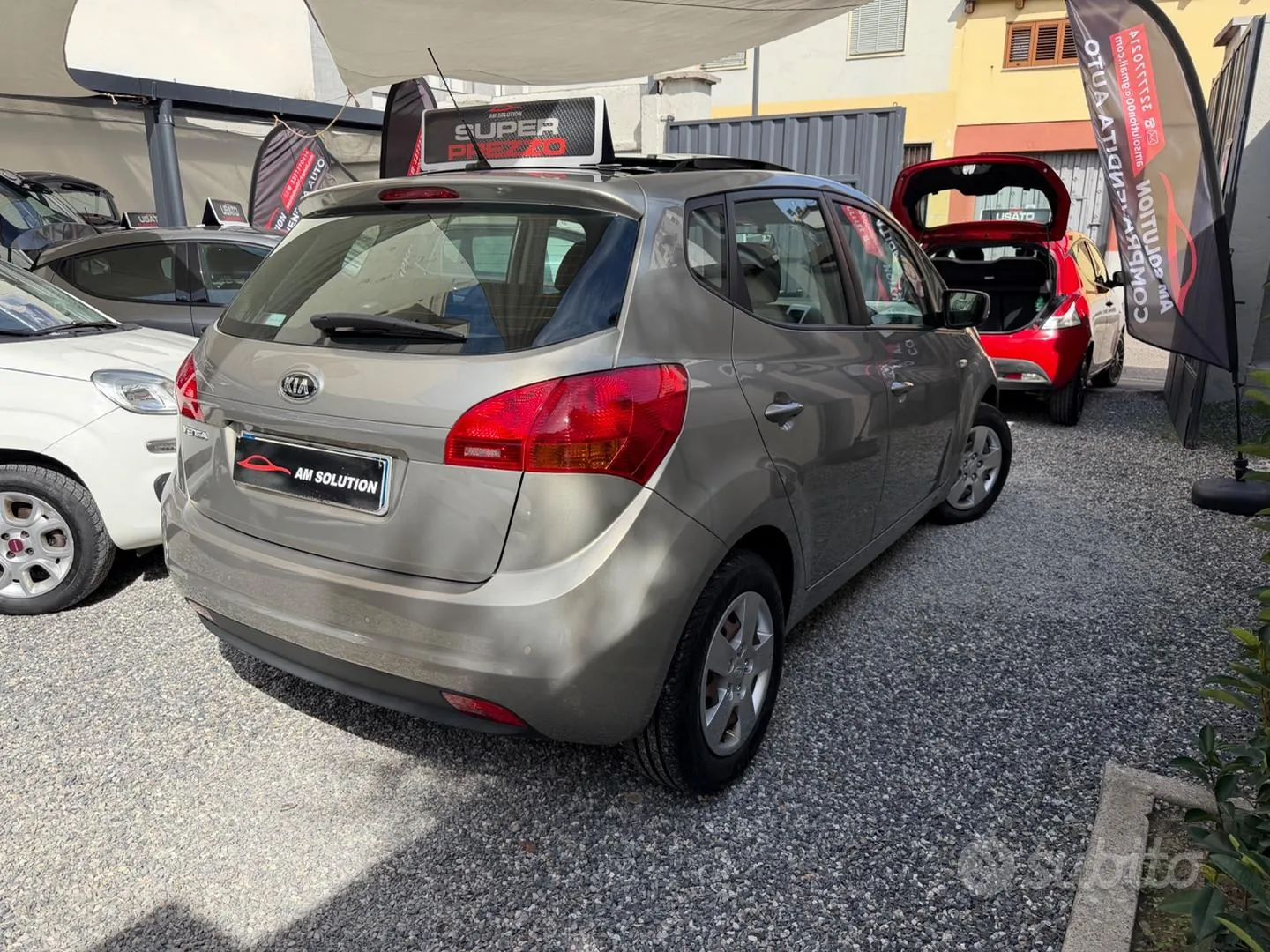 Kia Venga 2014 photo 3