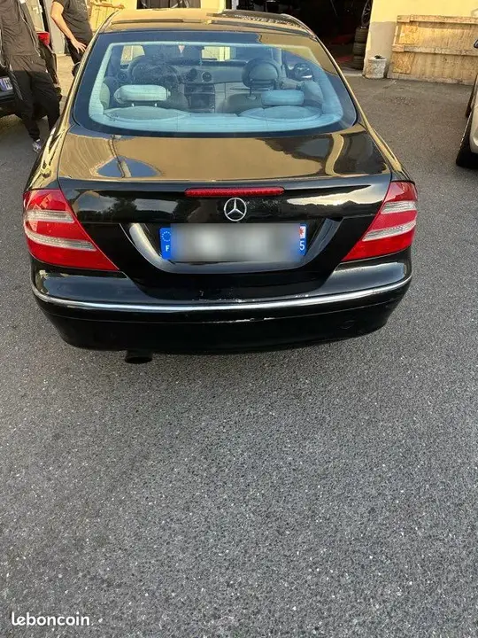 Mercedes-Benz Clk 2004 photo 2