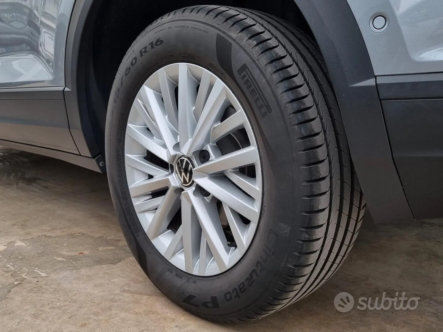 Volkswagen T-Roc 2023 photo 5