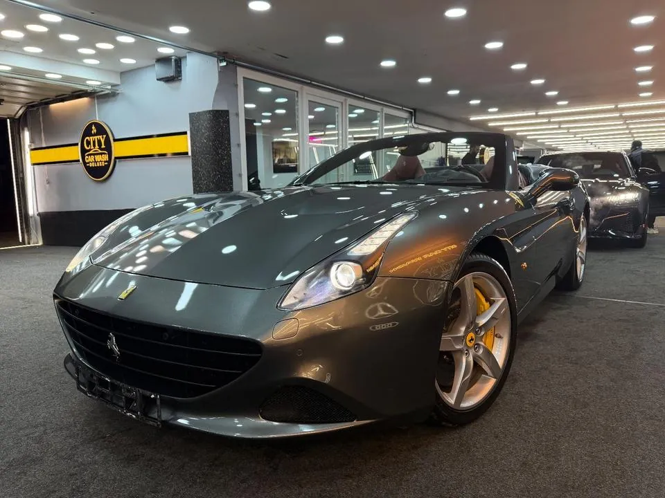 Ferrari California