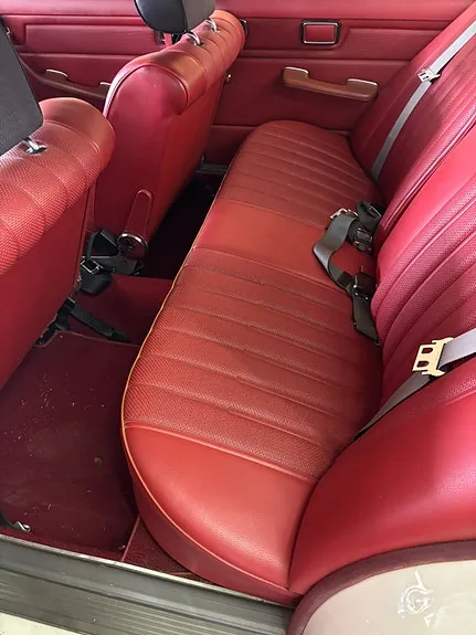 Mercedes-Benz 220 1972 photo 5