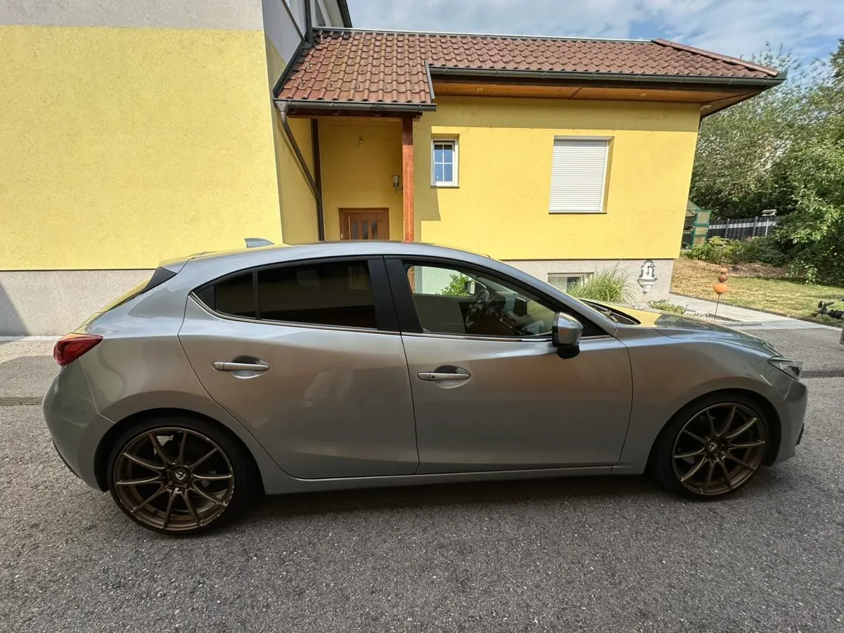 Mazda Mazda3 2014 photo 3