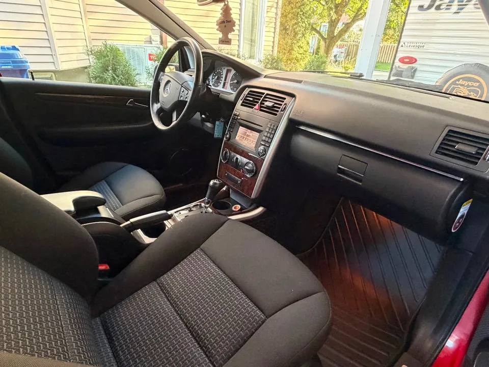 Mercedes-Benz B-Class 2009 photo 5