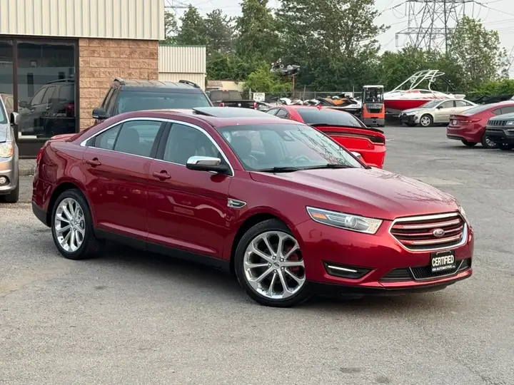 Ford Taurus 2017 photo 3