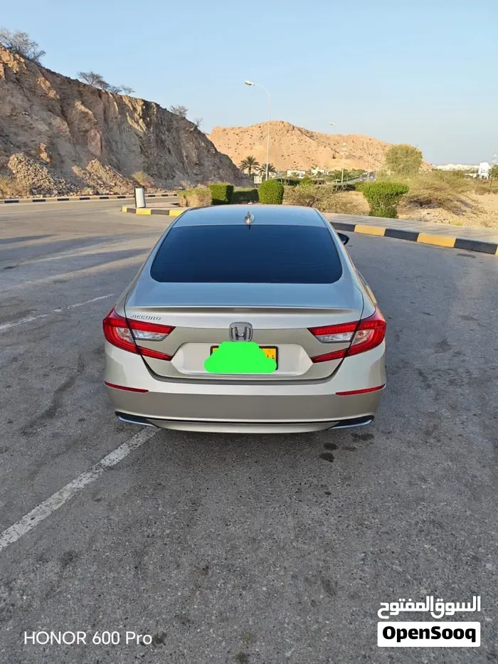 Honda Accord 2020 photo 2