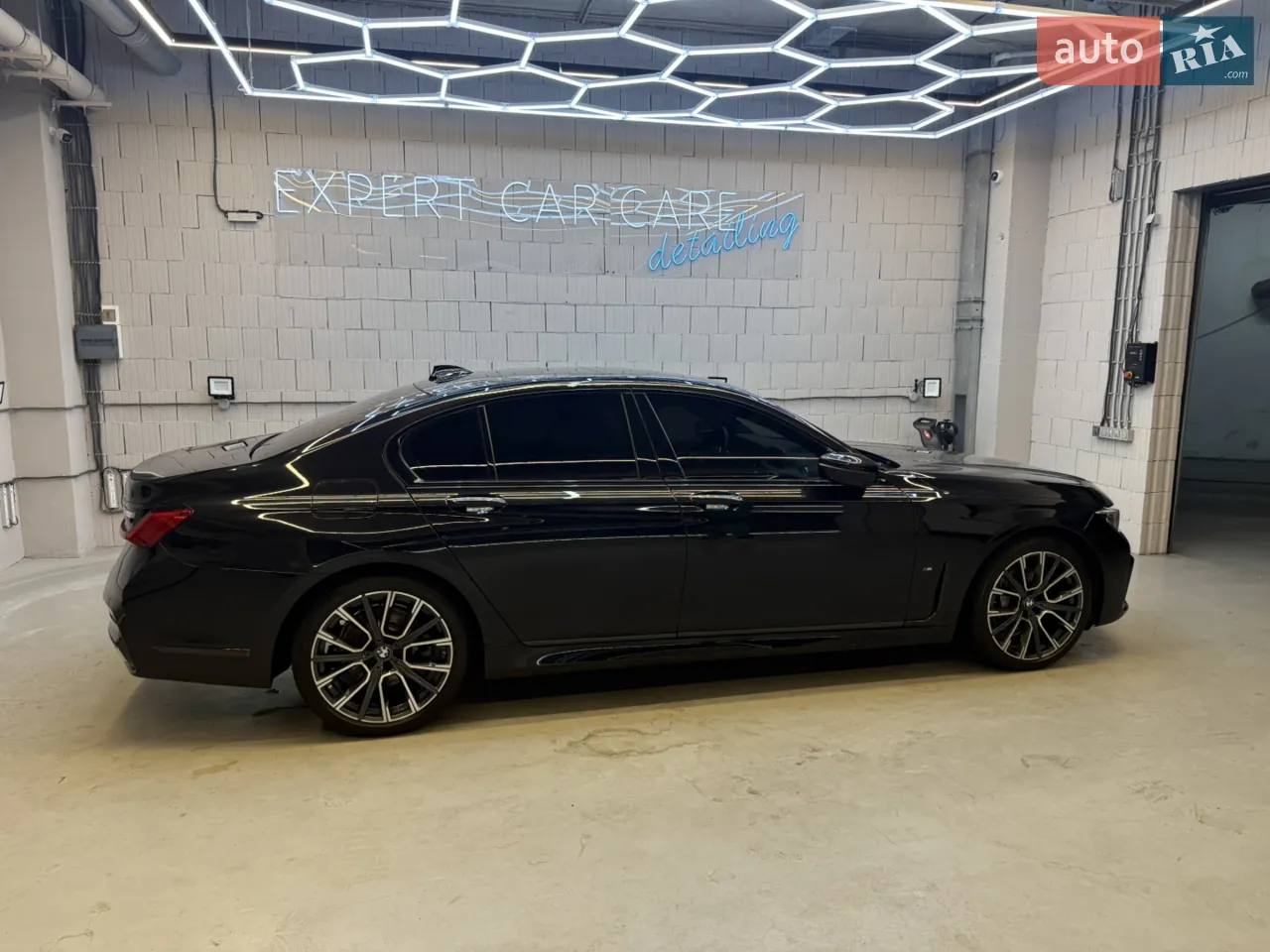 BMW 7 Series 2022 photo 4
