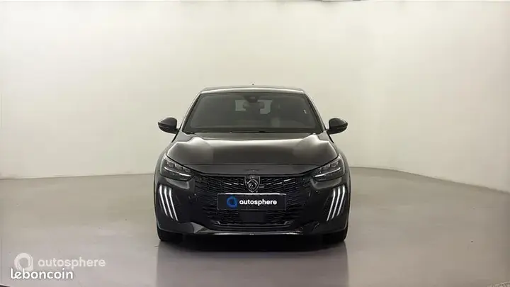 Peugeot 208 2025 photo 2