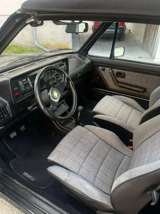 Volkswagen Golf 1986 photo 3