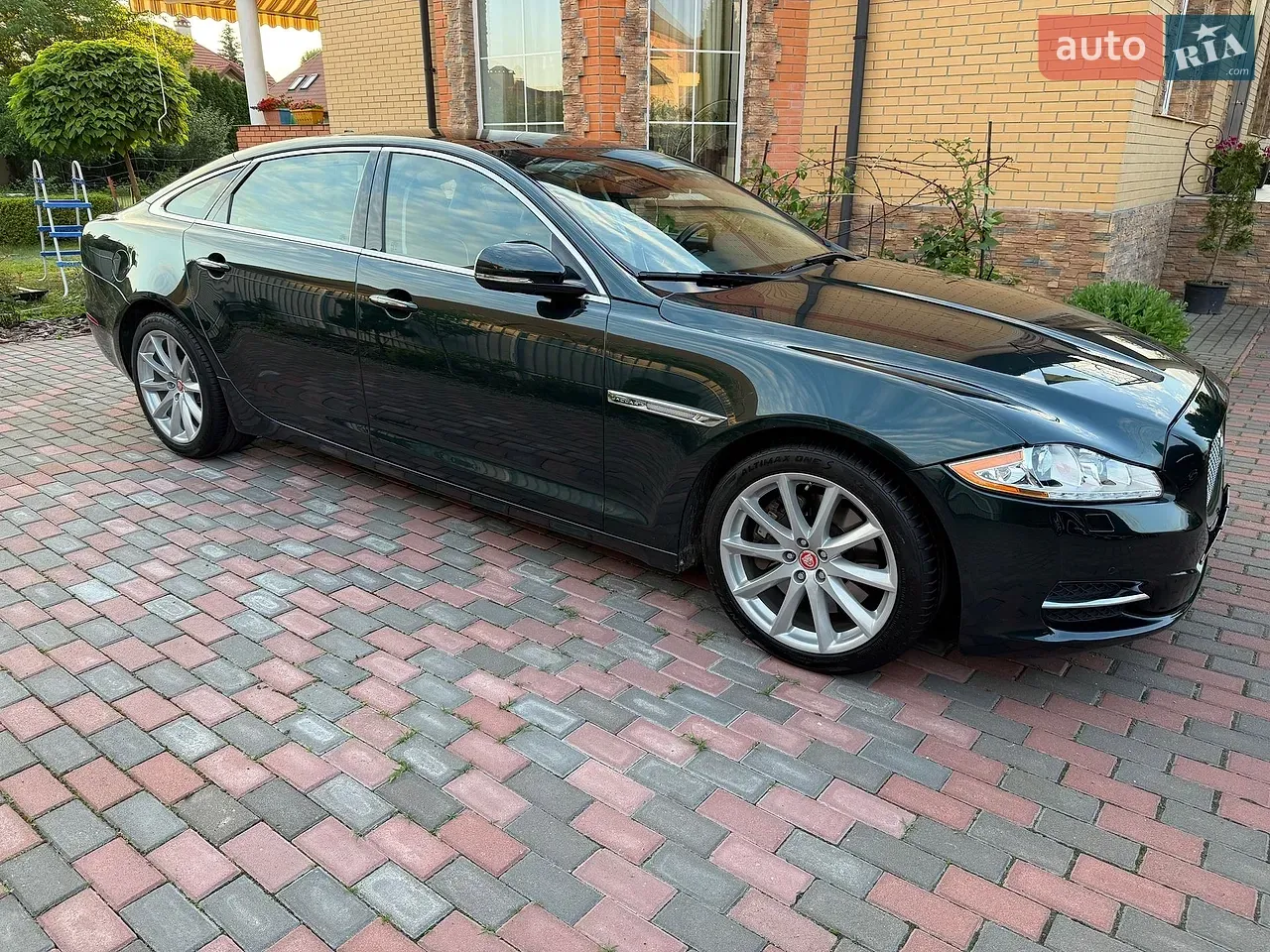 Jaguar Xj
