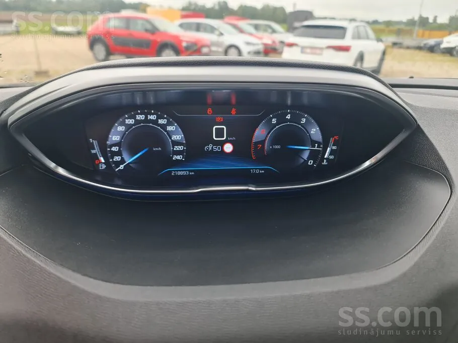 Peugeot 3008 2019 photo 5