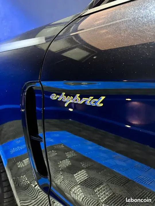Porsche Panamera 2019 photo 2
