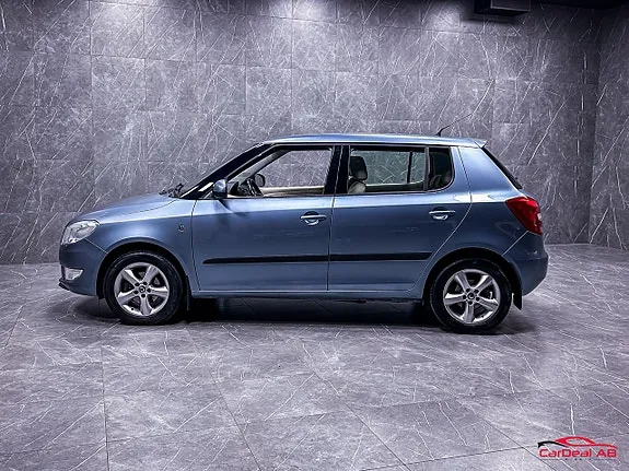 Skoda Fabia 2011 photo 4
