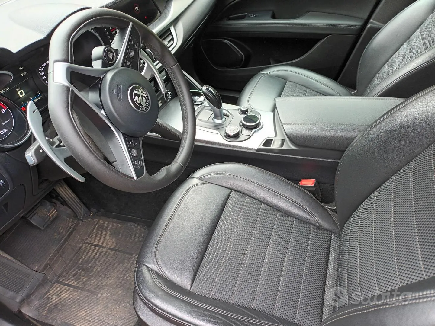 Alfa Romeo Stelvio 2017 photo 2