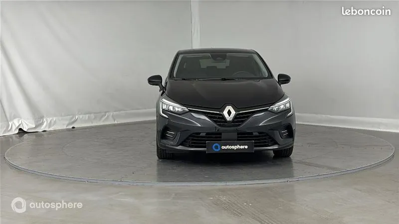 Renault Clio 2023 photo 2