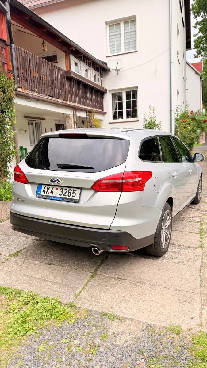 Ford Focus 2015 photo 3