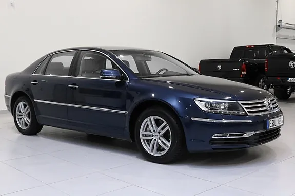 Volkswagen Phaeton 2012 photo 2