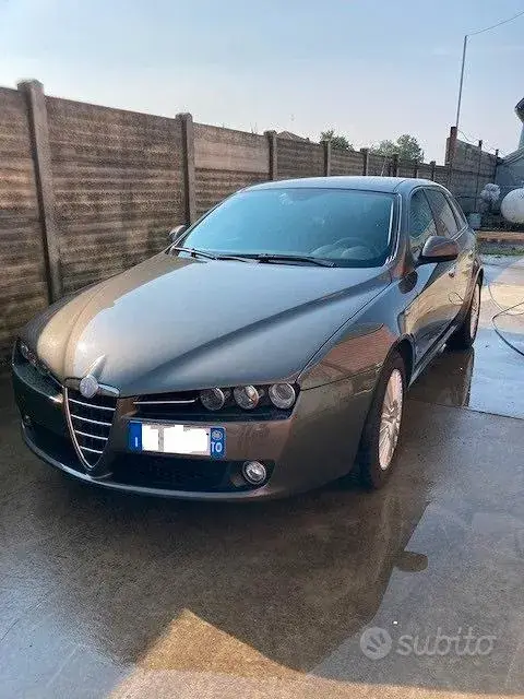 Alfa Romeo 159