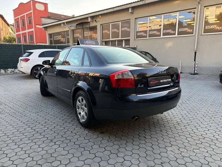 Audi A4 2001 photo 4