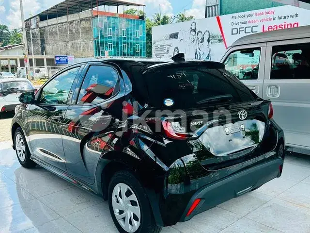 Toyota Yaris 2024 photo 4