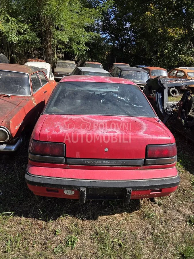 Pontiac Grand Prix 1993 photo 2
