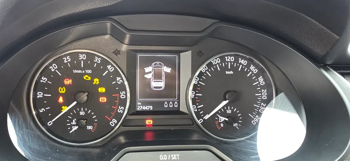 Skoda Octavia 2014 photo 2