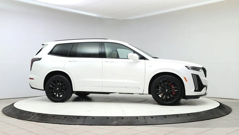 Cadillac Xt6 2023 photo 2
