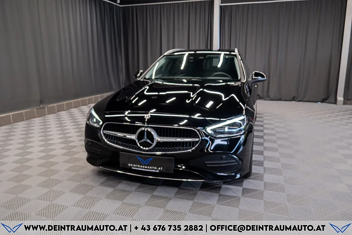 Mercedes-Benz C-Class 2023 photo 3