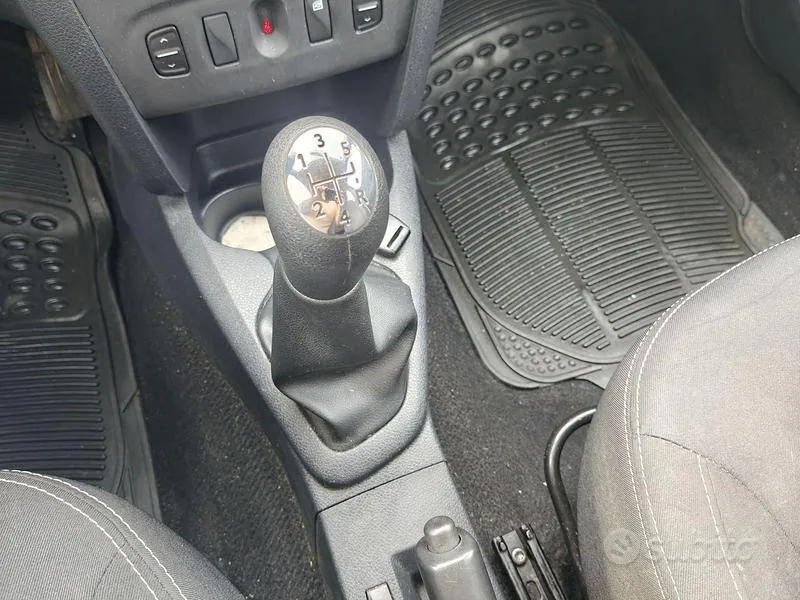 Dacia Sandero 2016 photo 4