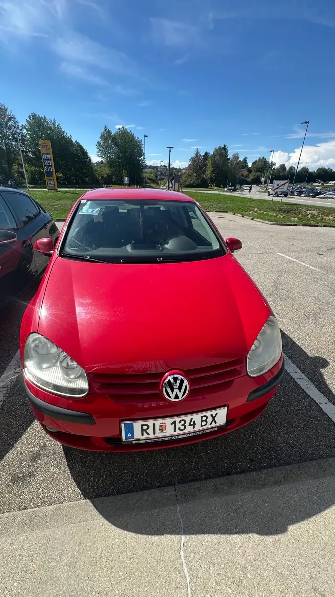 Volkswagen Golf 2005 photo 2