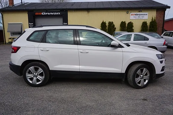 Skoda Karoq 2021 photo 2
