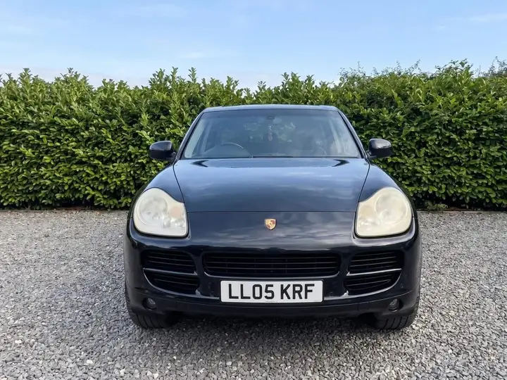 Porsche Cayenne 2005 photo 2