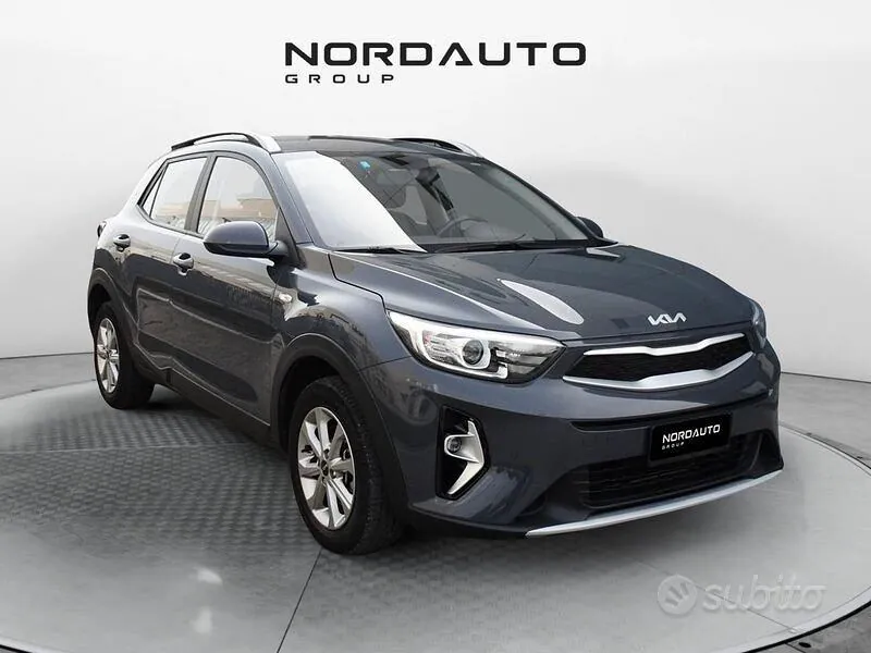 Kia Stonic 2022 photo 2