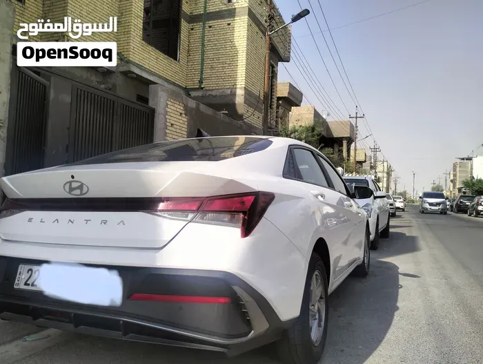 Hyundai Elantra 2024 photo 3